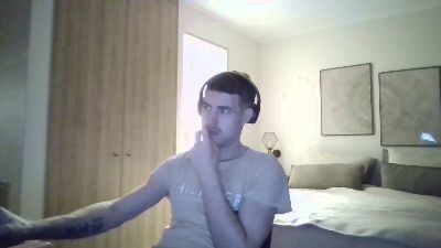 ProphetsRoom live cam on Cam4