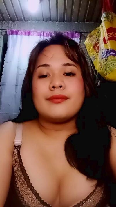 Prttyangel_ live cam on Cam4
