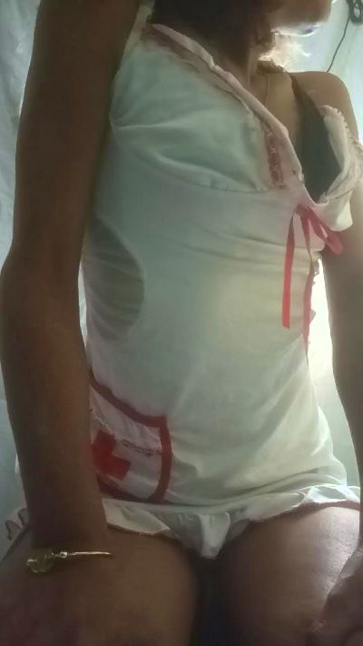 Ptitcurly live cam on Cam4