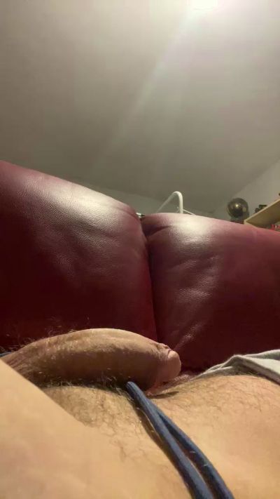 Ptitgarsgodet live cam on Cam4