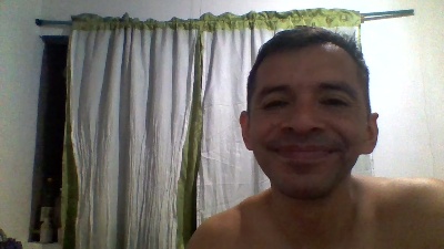 Pucho8920 live cam on Cam4