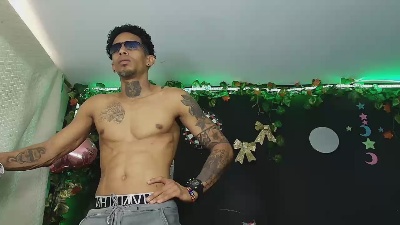 Pulpoohlatin live cam on Cam4