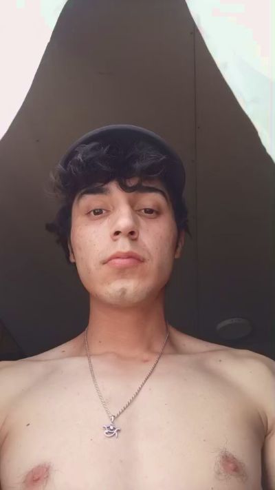 Pure_b0n3 live cam on Cam4