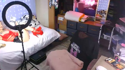 Purple2StayThnx live cam on Cam4