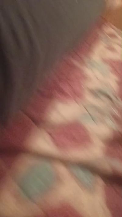 Pussyliquor35 live cam on Cam4
