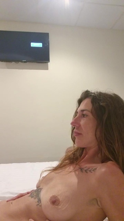 Putaaltovoltage live cam on Cam4