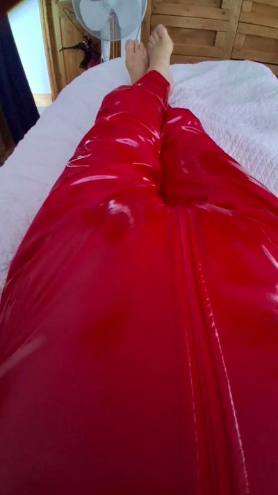 Pvcfrenzie09 live cam on Cam4
