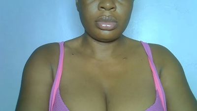 PwetyGoddess live cam on Cam4