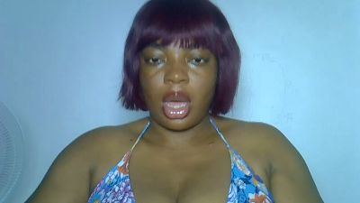 PwetyGoddess live cam on Cam4