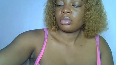 PwetyGoddess live cam on Cam4
