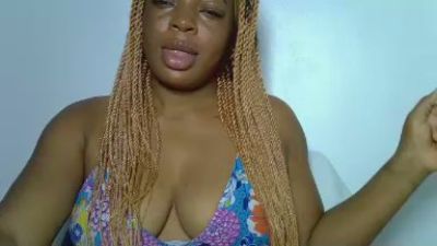 PwetyGoddess live cam on Cam4