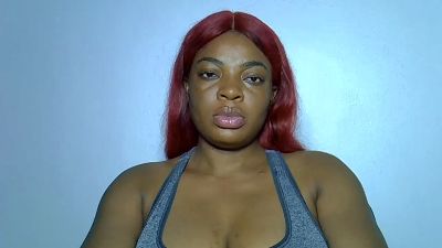 PwetyGoddess live cam on Cam4