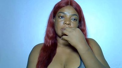 PwetyGoddess live cam on Cam4