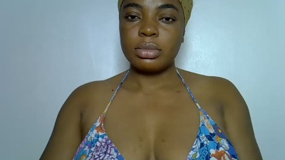PwetyGoddess live cam on Cam4