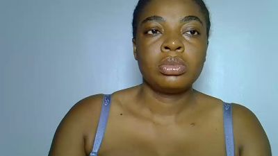 PwetyGoddess live cam on Cam4