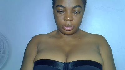 PwetyGoddess live cam on Cam4