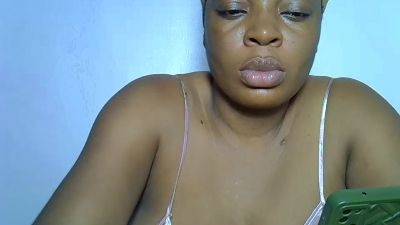 PwetyGoddess live cam on Cam4