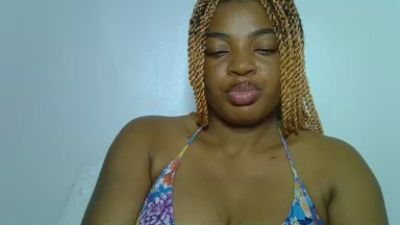 PwetyGoddess live cam on Cam4