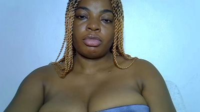 PwetyGoddess live cam on Cam4