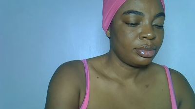 PwetyGoddess live cam on Cam4