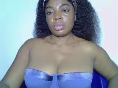 PwetyGoddess live cam on Cam4