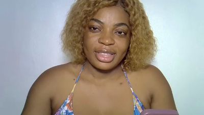 PwetyGoddess live cam on Cam4