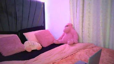 QueenB live cam on Cam4