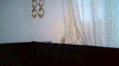 QueenB live cam on Cam4