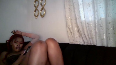QueenB live cam on Cam4