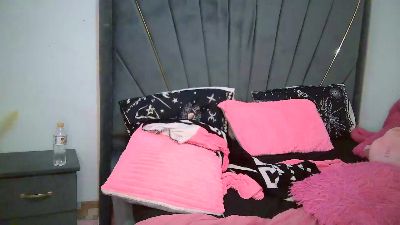 QueenB live cam on Cam4