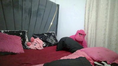 QueenB live cam on Cam4