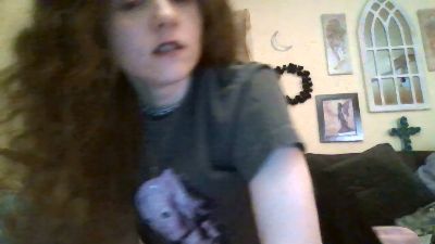QueenCrimson live cam on Cam4