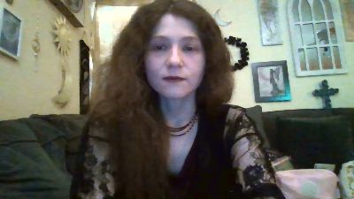 QueenCrimson live cam on Cam4