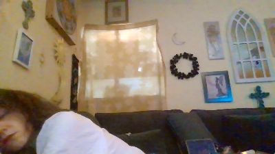 QueenCrimson live cam on Cam4