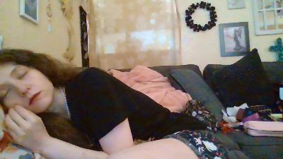 QueenCrimson live cam on Cam4