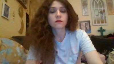 QueenCrimson live cam on Cam4