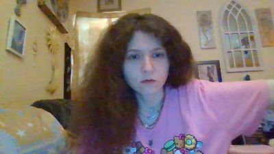 QueenCrimson live cam on Cam4
