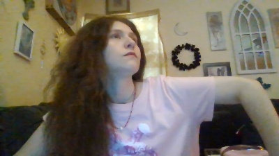 QueenCrimson live cam on Cam4