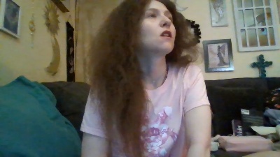QueenCrimson live cam on Cam4