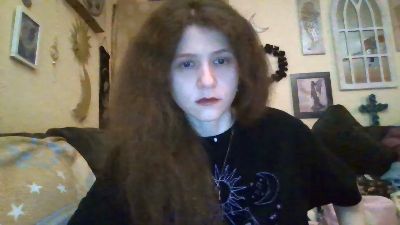 QueenCrimson live cam on Cam4