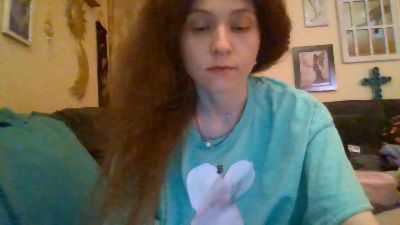 QueenCrimson live cam on Cam4