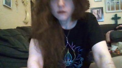 QueenCrimson live cam on Cam4