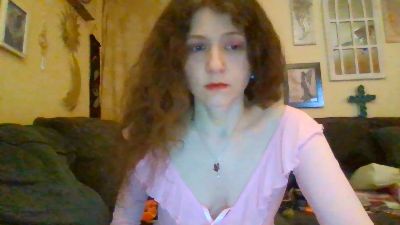 QueenCrimson live cam on Cam4