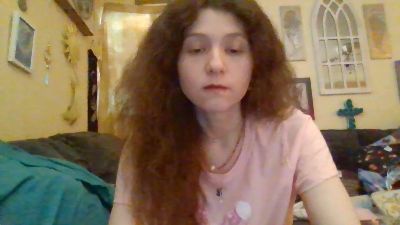 QueenCrimson live cam on Cam4