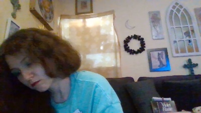 QueenCrimson live cam on Cam4