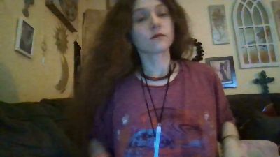 QueenCrimson live cam on Cam4