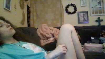 QueenCrimson live cam on Cam4