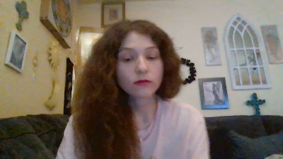 QueenCrimson live cam on Cam4