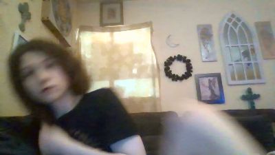 QueenCrimson live cam on Cam4