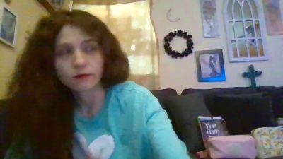 QueenCrimson live cam on Cam4